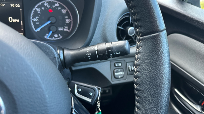 Toyota Yaris 1.5 VVT-i Icon 5dr Petrol Hatchback